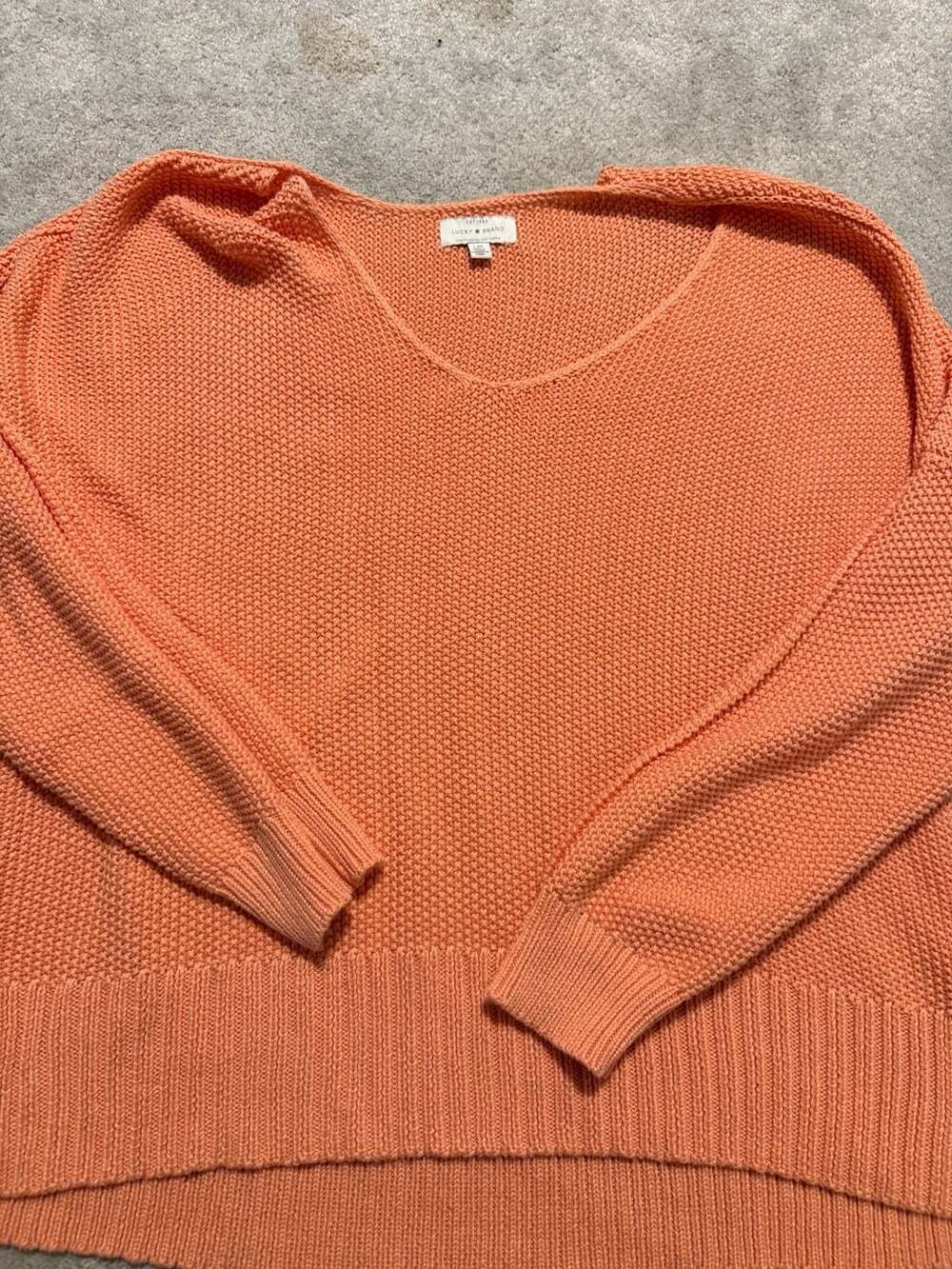 Lucky Brand V-Neck Knit Sweater Size L Coral Orange Pullover